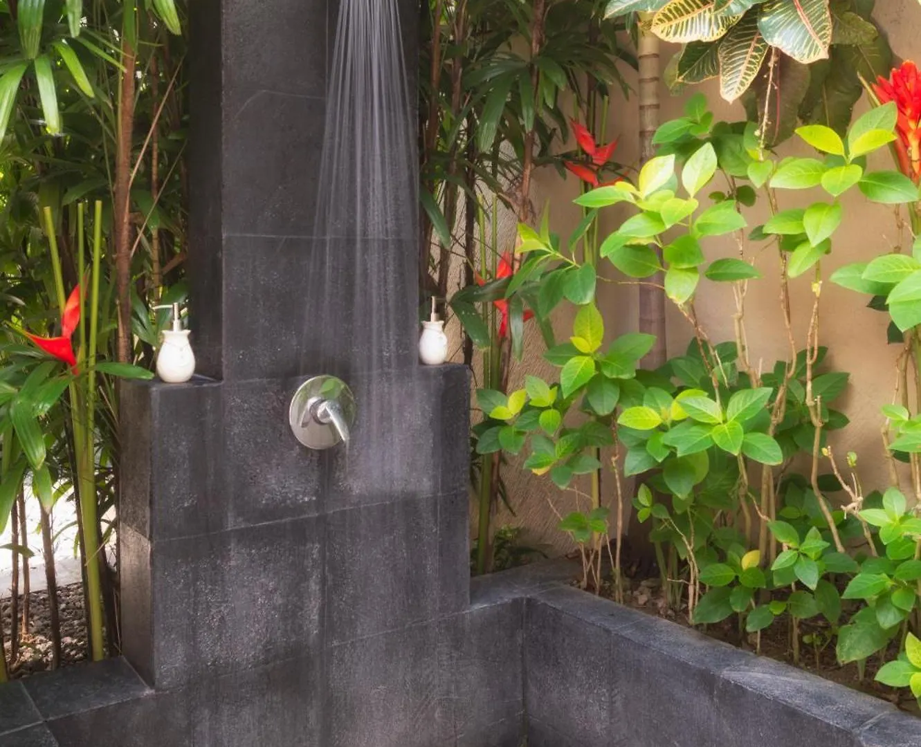 Villa Kubu Seminyak  Семиньяк