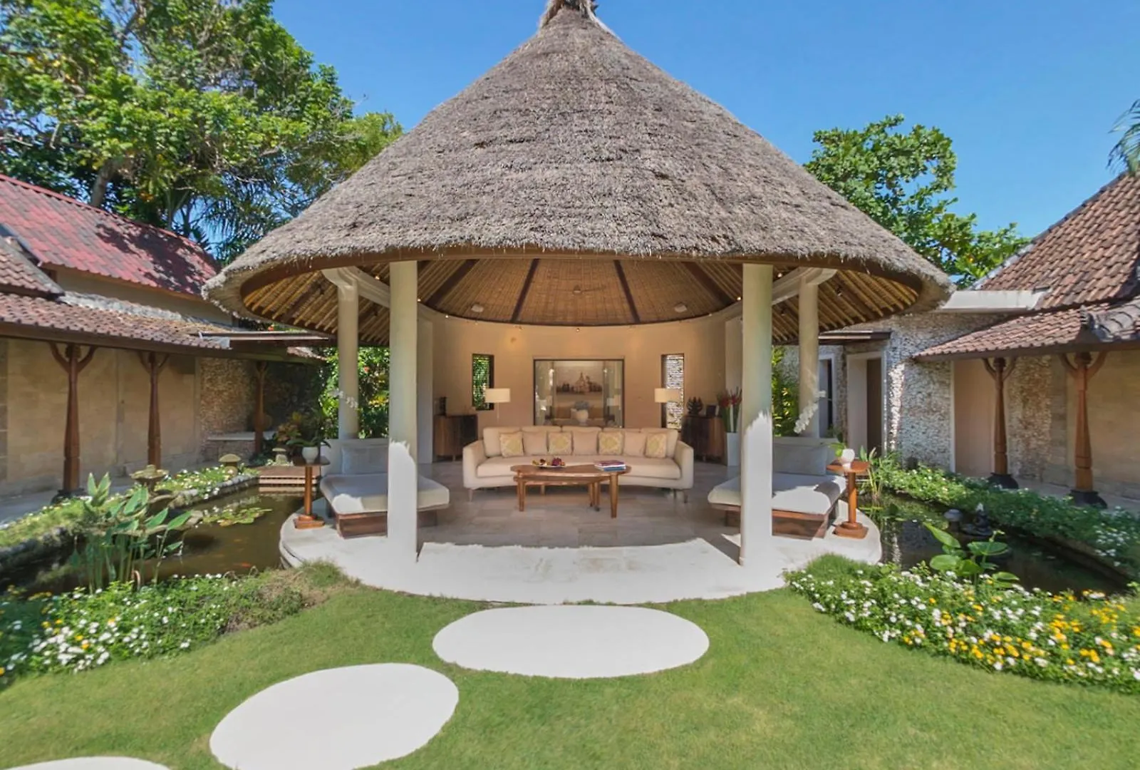 Villa Kubu Seminyak